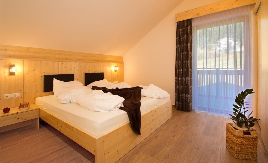 Appartement Stiflerhof à Falzes Chambre photo